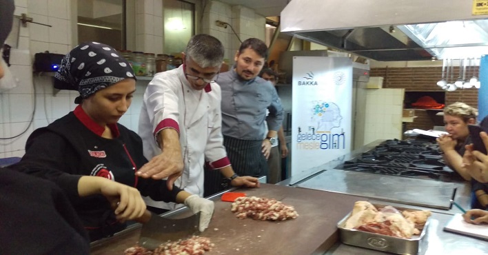 Mesleki Eğitim Teması Kapsamında Hatay Mutfağı Teknik Gezisi Yapıldı Galeri