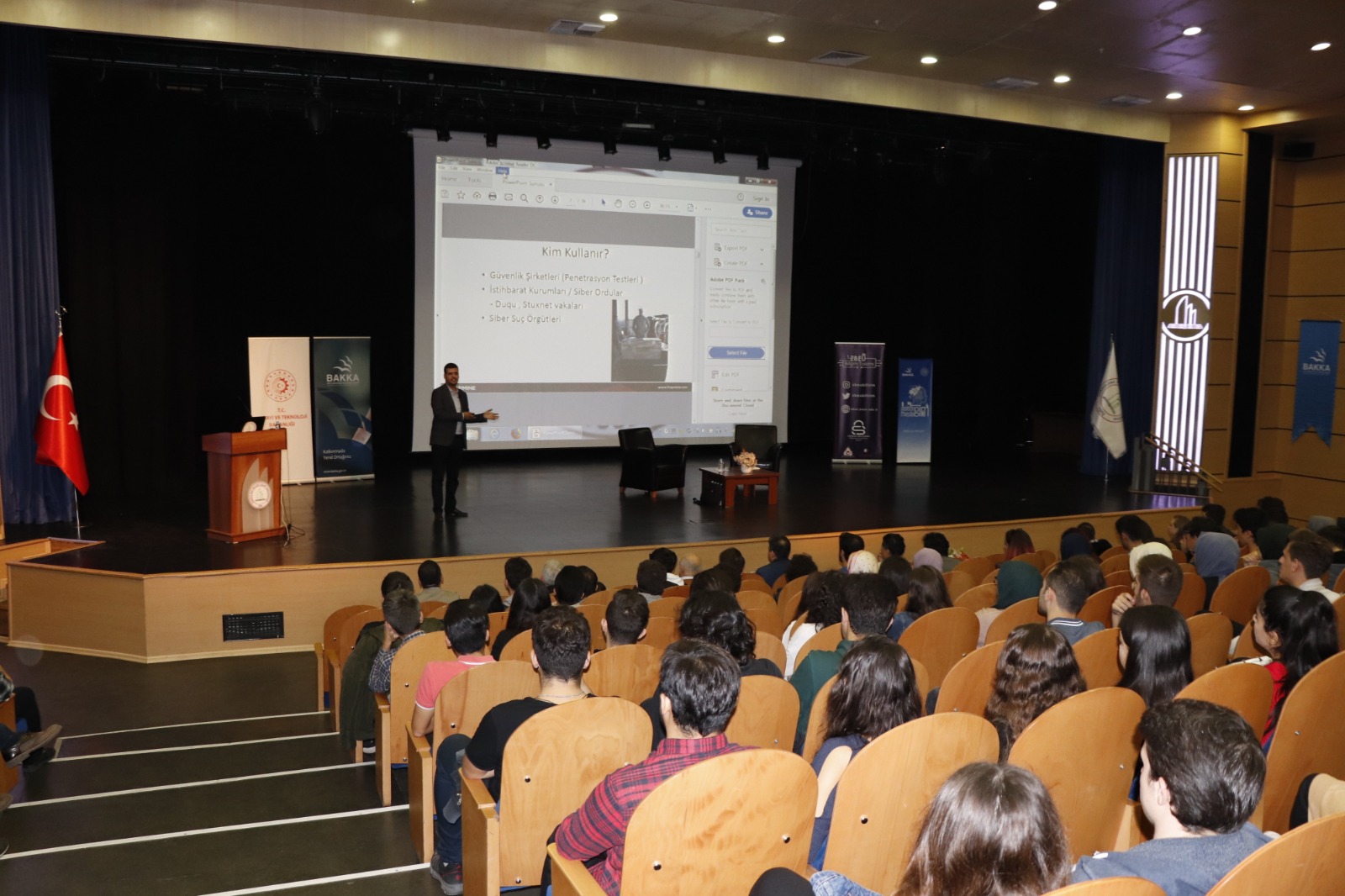 Siber Güvenlikte Yeni Yaklaşımlar Konferansı Düzenlendi Galeri