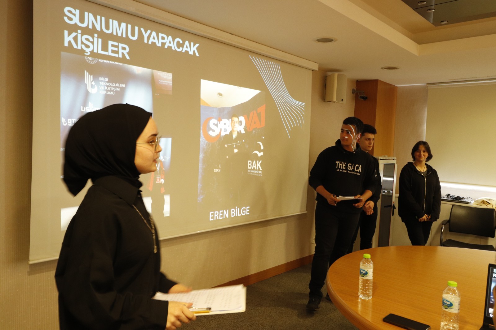 Siber Vatan 0’dan 1’e Hackathon Yarışması Coşkuyla Gerçekleştirildi Galeri