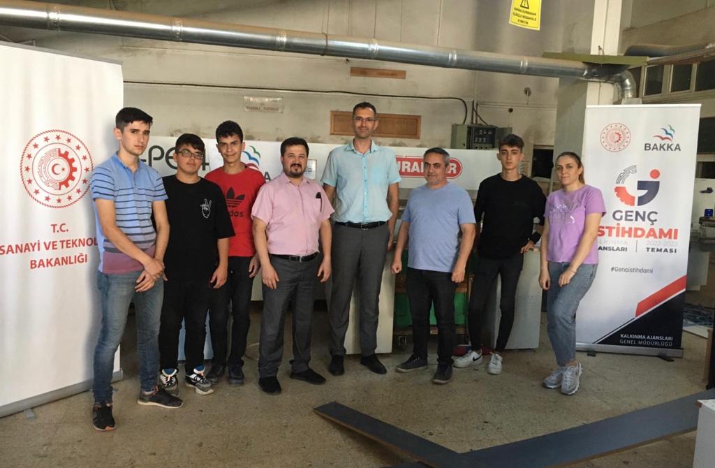 Gençlere CNC Kullanım Eğitimleri Verildi
