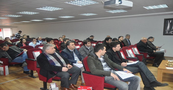 Çaycuma’da Batı Karadeniz Kalkınma Ajansı (BAKKA) 2014 yılı KOBİ ve Sosyal Kalkınma Mali Destek Programları Eğitim Toplantısı Gerçekleştirildi. 