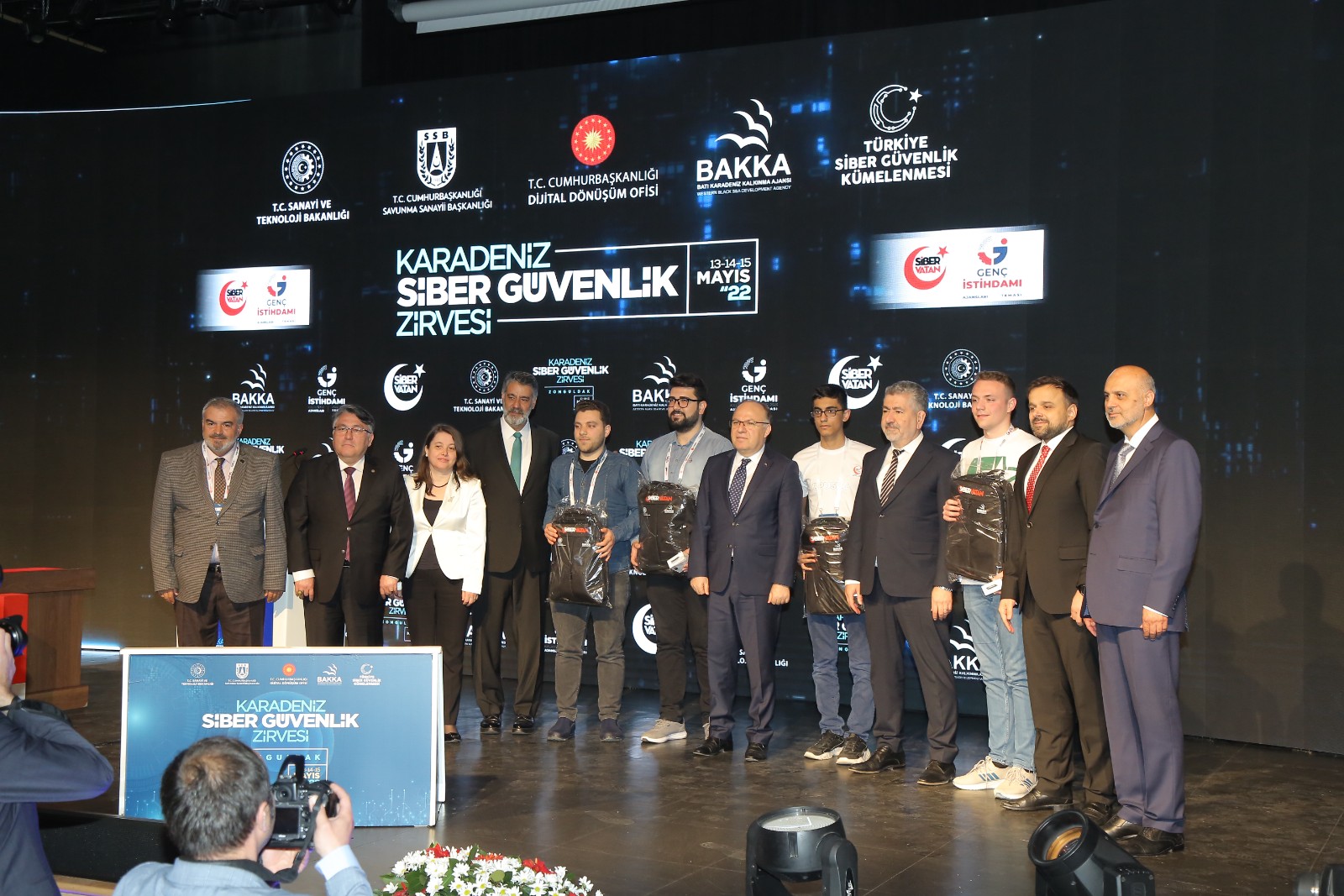 Karadeniz Siber Güvenlik Zirvesi Büyük Bir Coşkuyla Gerçekleştirildi