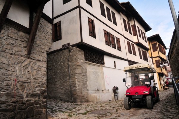 BAKKA ARACILIĞI İLE ÇEVRE DOSTU TUR