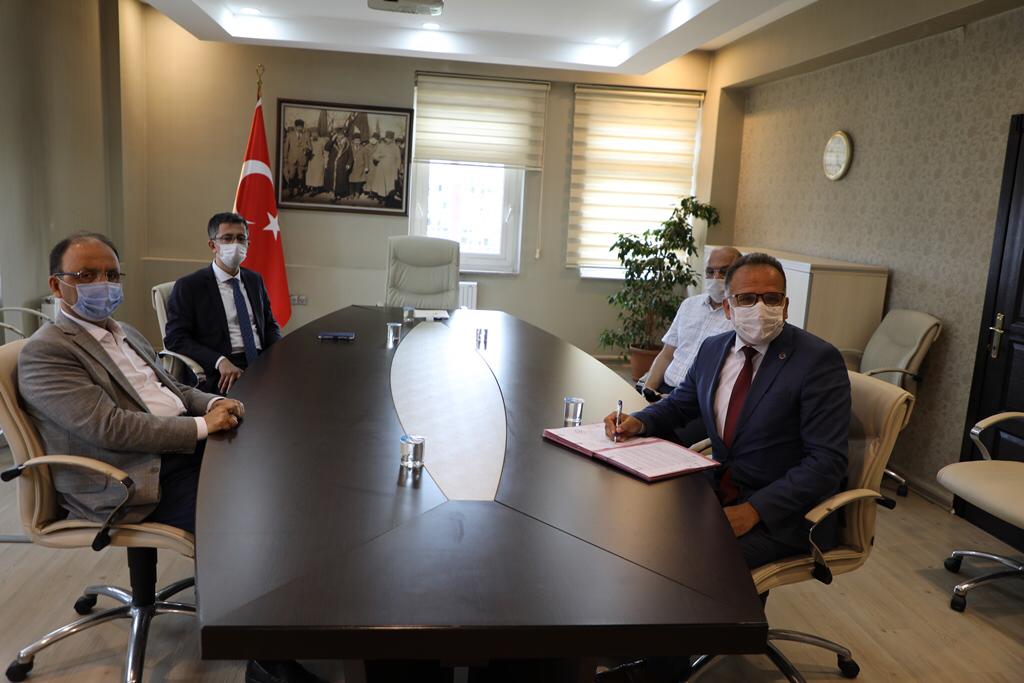 “Kumluca Sanayi İle Gelişiyor” Projesinde İmzalar Atıldı