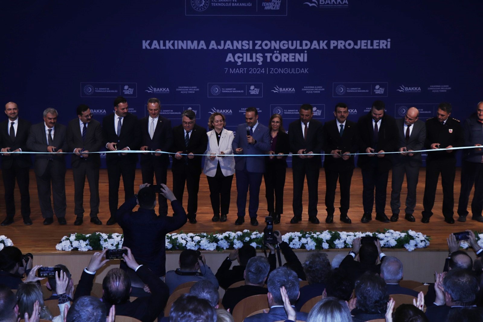 Bakan Kacır, BAKKA’nın 11 Projesinin ve Siber Vatan Yetkinlik Merkezinin Açılışını Gerçekleştirdi