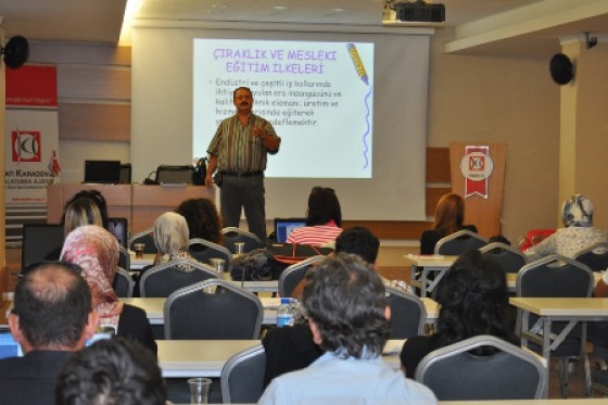 Girişimciler, Mesleki Eğitim Merkezi tarafından bilgilendirildi.