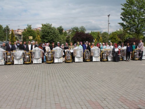 Bartın'da 28 Kadın Çiftçiye Süt Sağım Ekipmanı Verildi