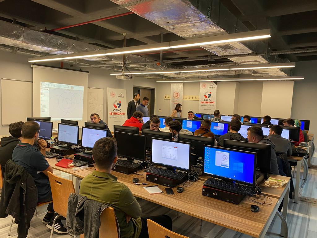 Genç İstihdamı Kapsamında CNC Operatörlüğü Eğitimleri Başladı