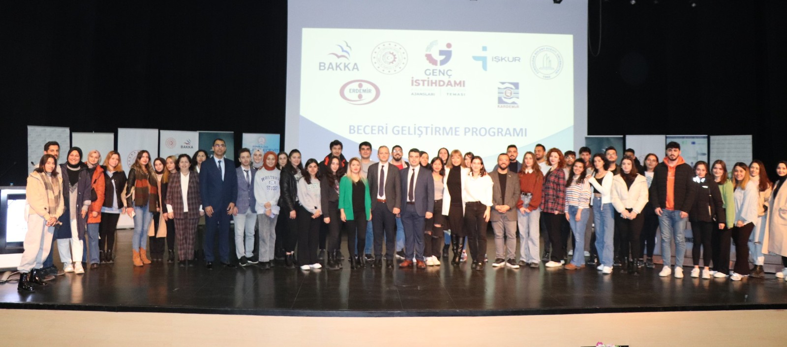 Genç İstihdamı Teması Kapsamında Beceri Geliştirme Eğitimleri Verildi